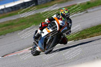 media/Jan-21-2023-Fastrack Riders (Sat) [[fcf3f88a30]]/Level 3/Session 4 Turn 6-Mountian Shot/